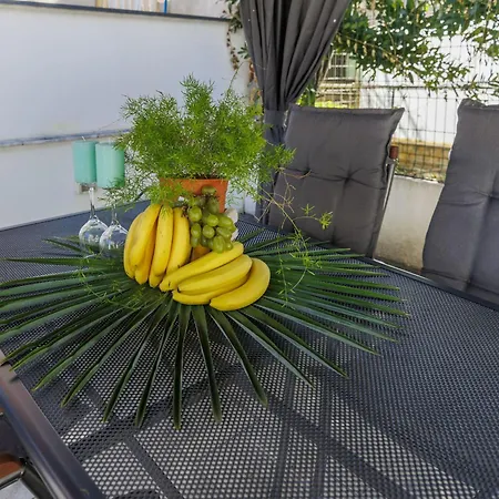 Апартаменти Amra 5 By Interhome