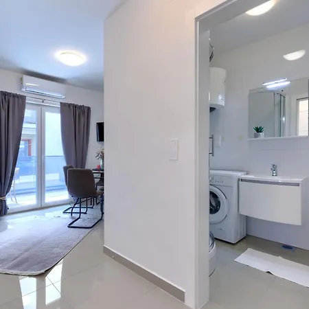 Amra 5 By Interhome Porec